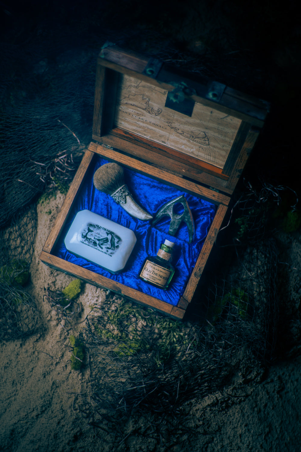 "Old Thunder" Ahabs Sea Chest