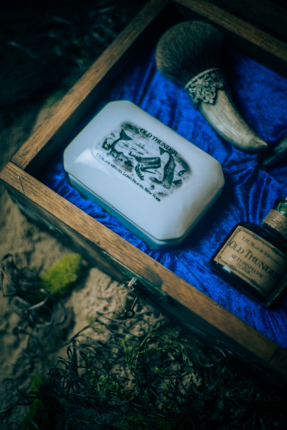 "Old Thunder" Ahabs Sea Chest