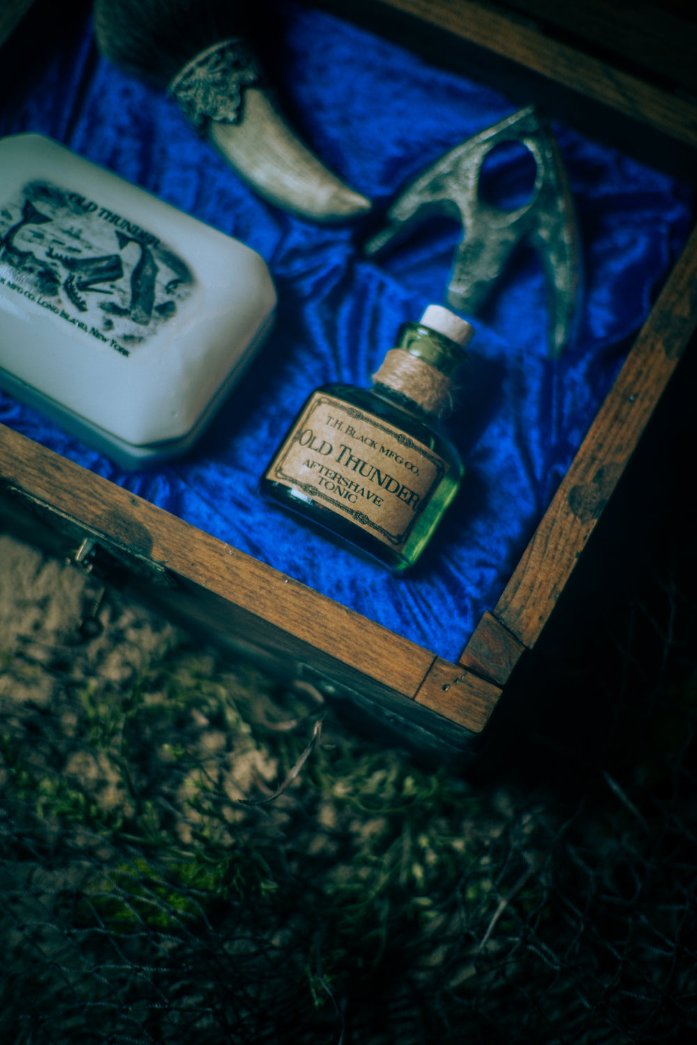 "Old Thunder" Ahabs Sea Chest