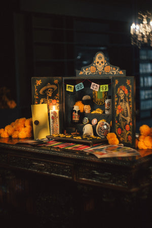 La Ofrenda by The Holy Black, full display open portrait